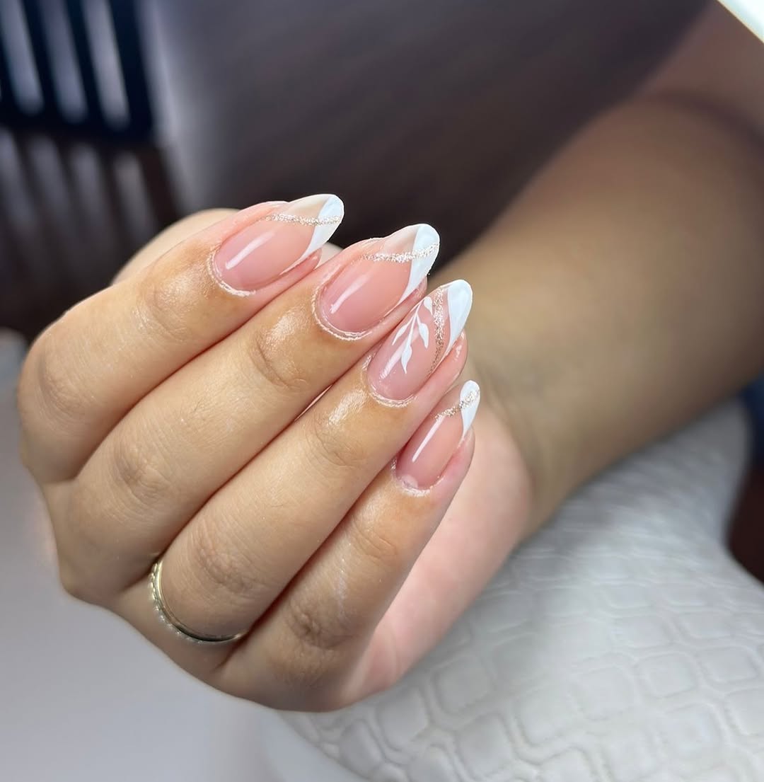 Francesinha com detalhes brancos e glitter